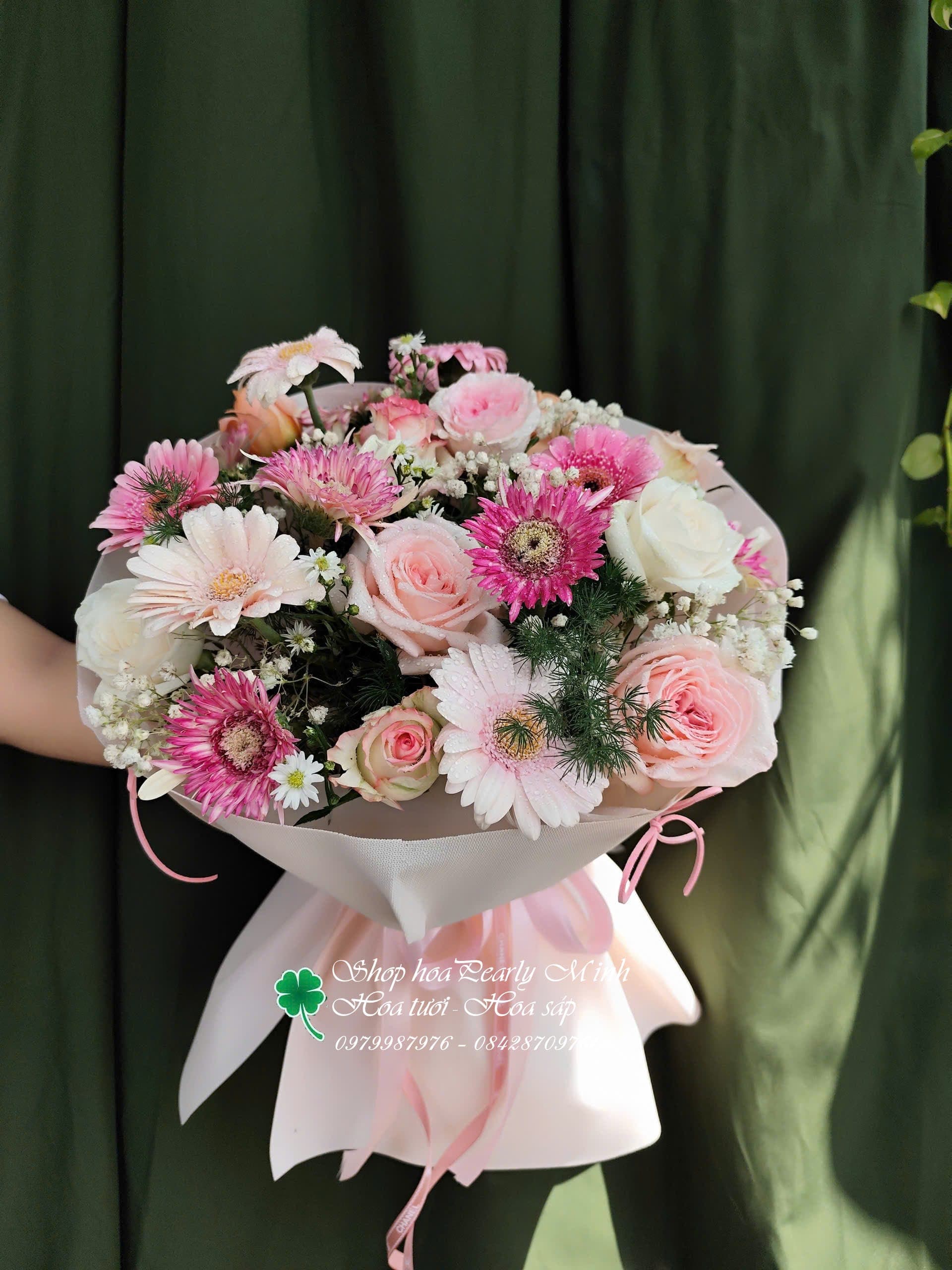 Hoa mix tone hồng 1